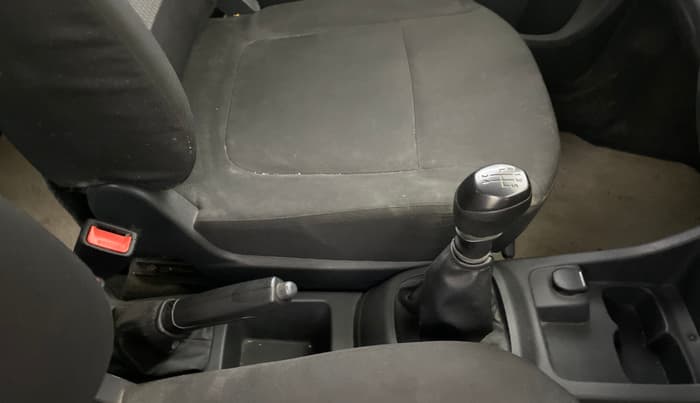 2015 Renault Kwid RXT 0.8, Petrol, Manual, 33,523 km, Gear Lever