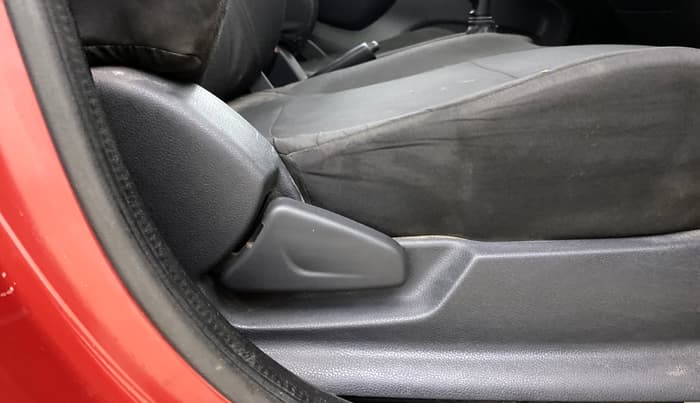 2015 Renault Kwid RXT 0.8, Petrol, Manual, 33,523 km, Driver Side Adjustment Panel