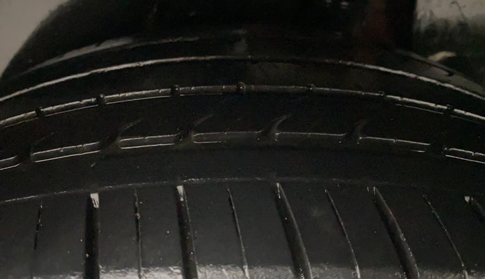 2017 Hyundai Creta SX PLUS AT 1.6 PETROL, Petrol, Automatic, 78,462 km, Left Rear Tyre Tread