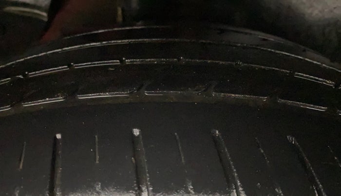 2017 Hyundai Creta SX PLUS AT 1.6 PETROL, Petrol, Automatic, 78,462 km, Right Rear Tyre Tread