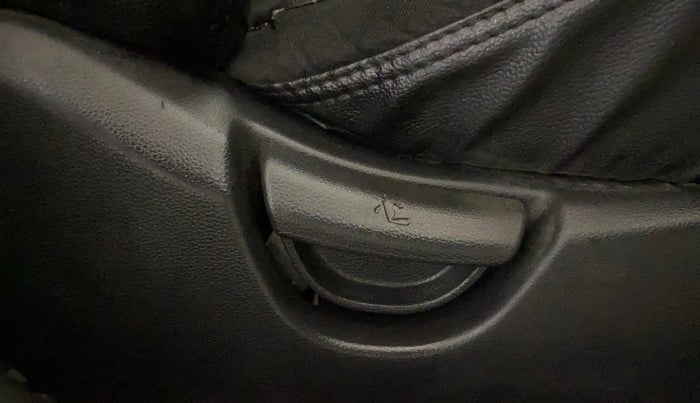 2018 Hyundai Xcent S 1.2, Petrol, Manual, 49,367 km, Driver Side Adjustment Panel