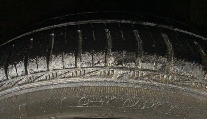 2018 Hyundai Xcent S 1.2, Petrol, Manual, 49,367 km, Right Front Tyre Tread