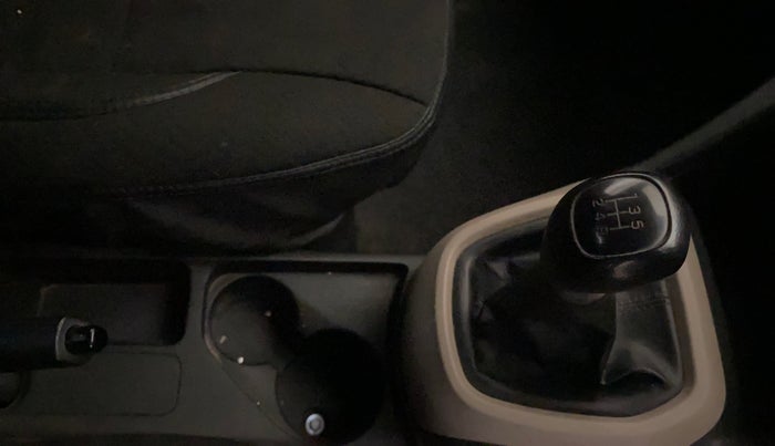 2018 Hyundai Xcent S 1.2, Petrol, Manual, 49,367 km, Gear Lever