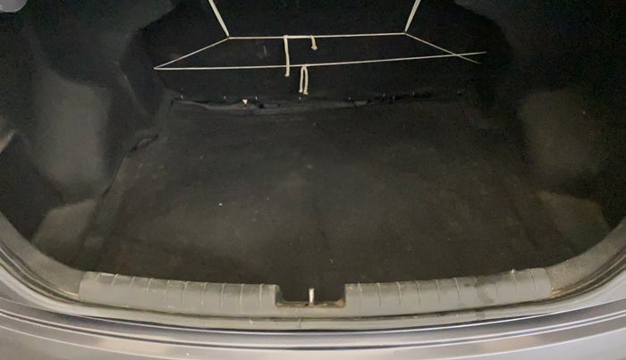 2018 Hyundai Xcent S 1.2, Petrol, Manual, 49,367 km, Boot Inside