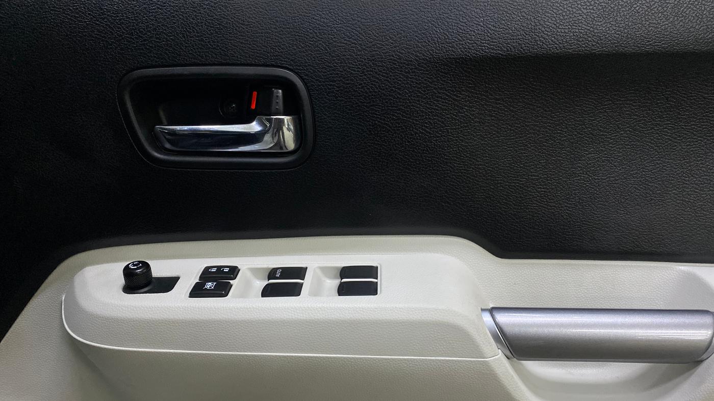 2024 Maruti IGNIS DELTA 1.2 AMT, Petrol, Automatic, 11,424 km, Driver Side Door Panels Control