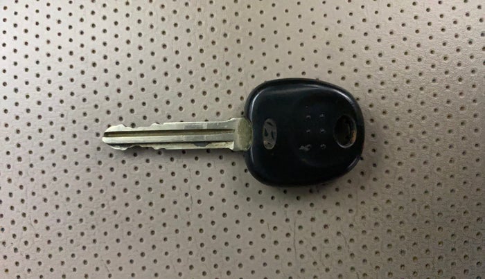 2014 Hyundai Eon ERA +, Petrol, Manual, 25,476 km, Key Close Up