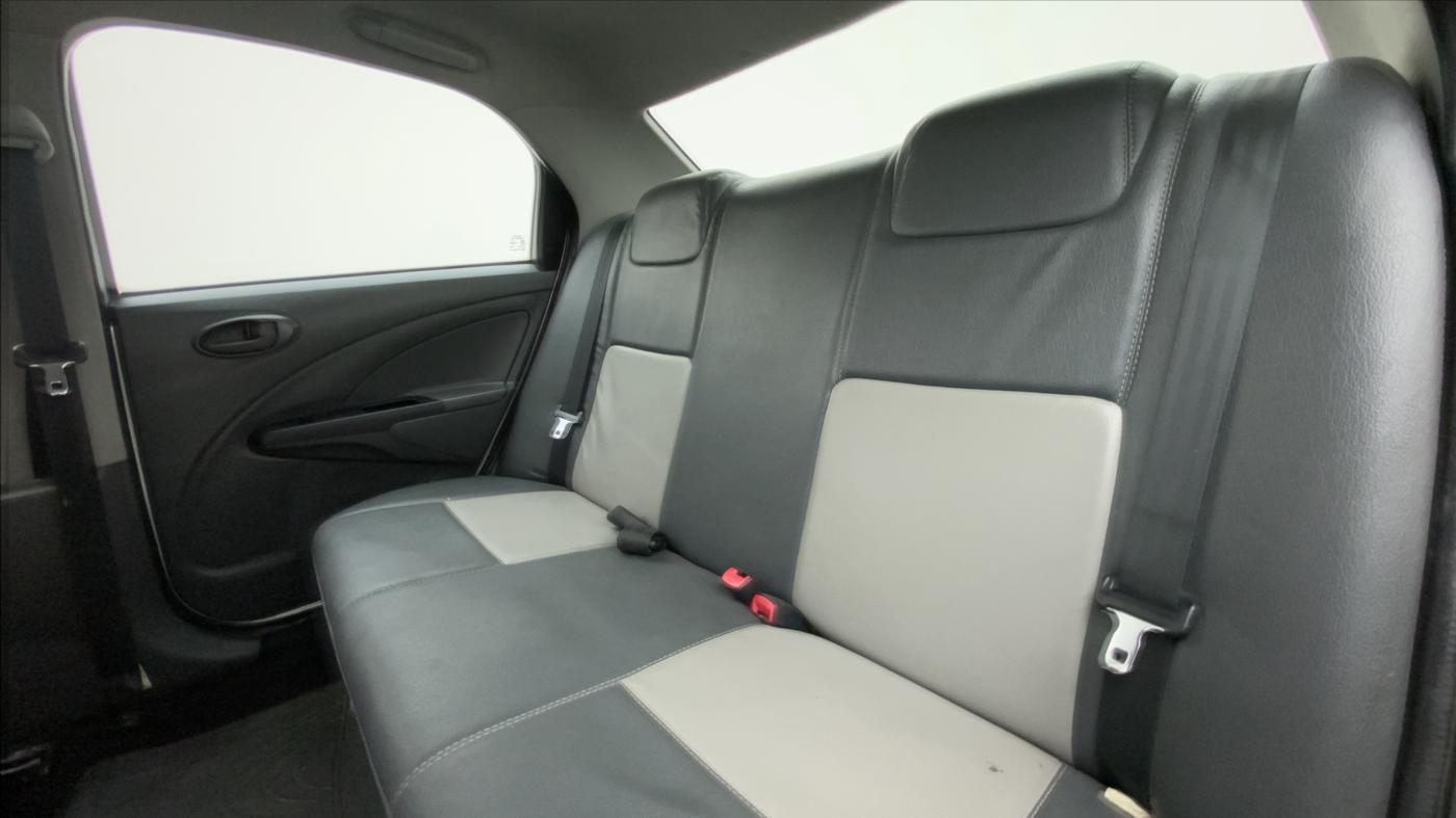 2013 Toyota Etios G, Petrol, Manual, 46,954 km, Right Side Rear Door Cabin