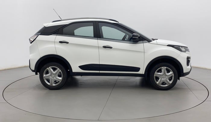 2021 Tata NEXON XM PETROL, Petrol, Manual, 30,550 km, Right Side View