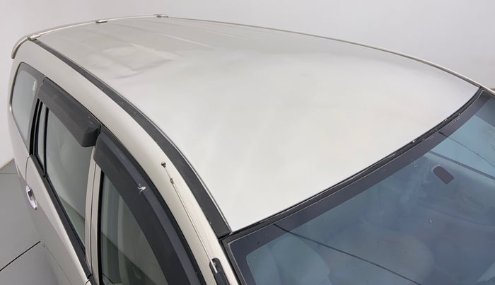 2012 Toyota Innova 2.5 GX 8 STR BS IV, Diesel, Manual, 1,70,571 km, Roof