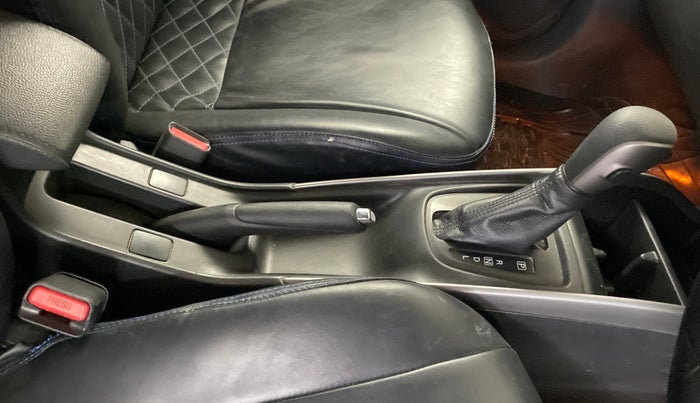 2021 Toyota Glanza G CVT, Petrol, Automatic, 38,184 km, Gear Lever