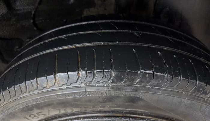 2022 Tata PUNCH ACCOMPLISHED MT, CNG, Manual, 95,049 km, Left Rear Tyre Tread
