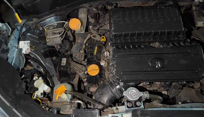 2022 Tata PUNCH ACCOMPLISHED MT, CNG, Manual, 95,049 km, Engine View - Right