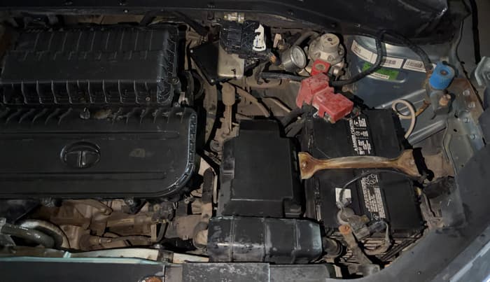 2022 Tata PUNCH ACCOMPLISHED MT, CNG, Manual, 95,049 km, Engine View - Left