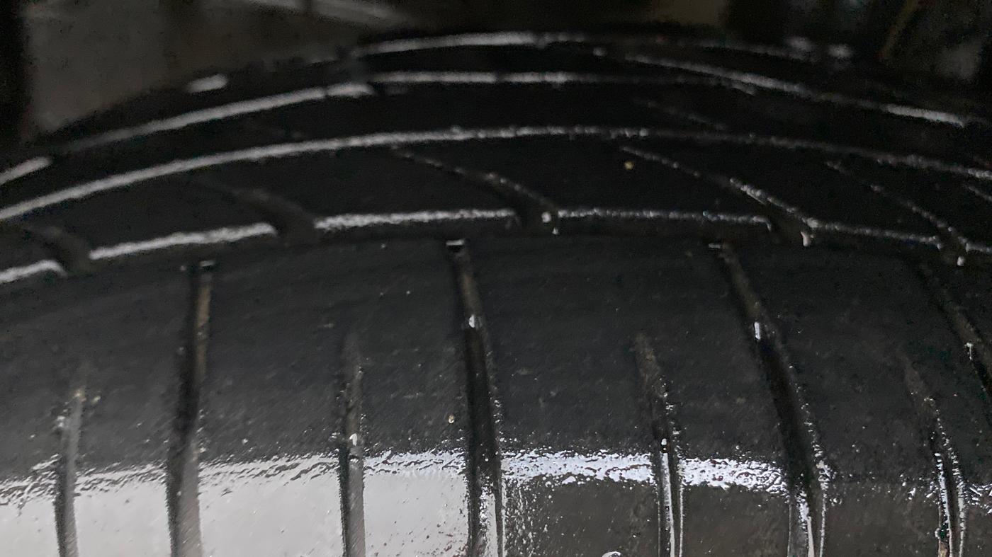 2019 Toyota YARIS V CVT, Petrol, Automatic, 34,863 km, Left Front Tyre Tread