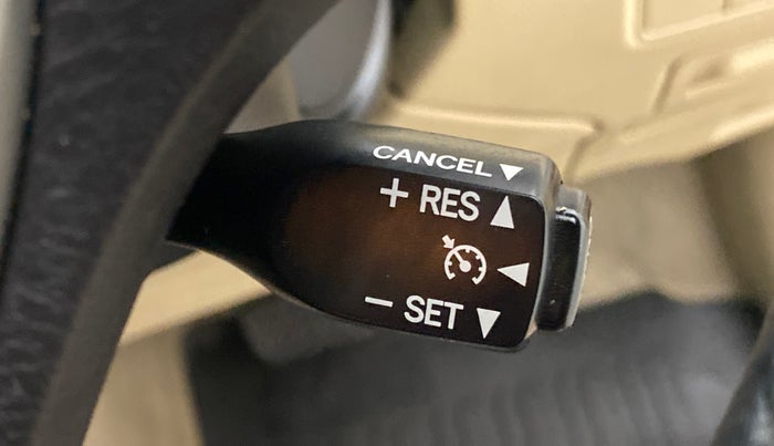 2019 Toyota YARIS V CVT, Petrol, Automatic, 34,863 km, Adaptive Cruise Control