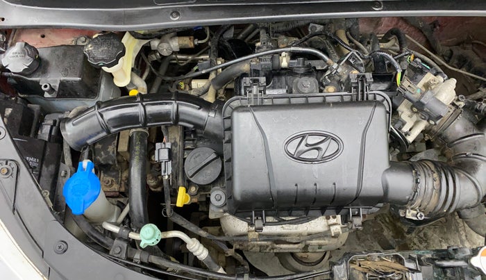 2016 Hyundai i10 ERA 1.1, Petrol, Manual, 17,957 km, Engine View - Right