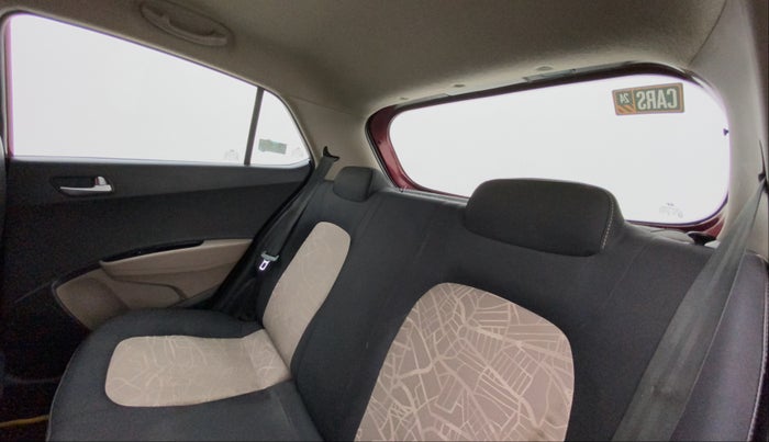 2013 Hyundai Grand i10 SPORTZ 1.1 CRDI, Diesel, Manual, 93,285 km, Right Side Rear Door Cabin