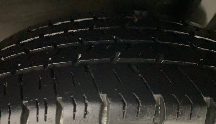 2014 Hyundai Grand i10 ASTA AT 1.2 KAPPA VTVT, Petrol, Automatic, 81,332 km, Left Rear Tyre Tread