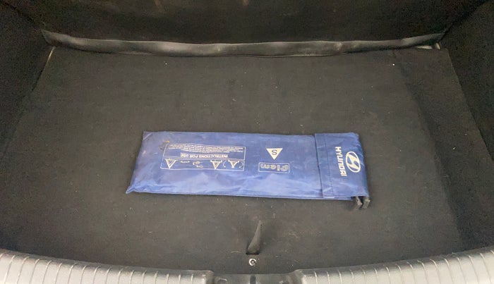 2014 Hyundai Grand i10 ASTA AT 1.2 KAPPA VTVT, Petrol, Automatic, 81,332 km, Boot Inside