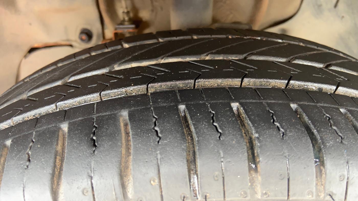 2018 Tata Tiago XT PETROL, Petrol, Manual, 42,296 km, Left Front Tyre Tread