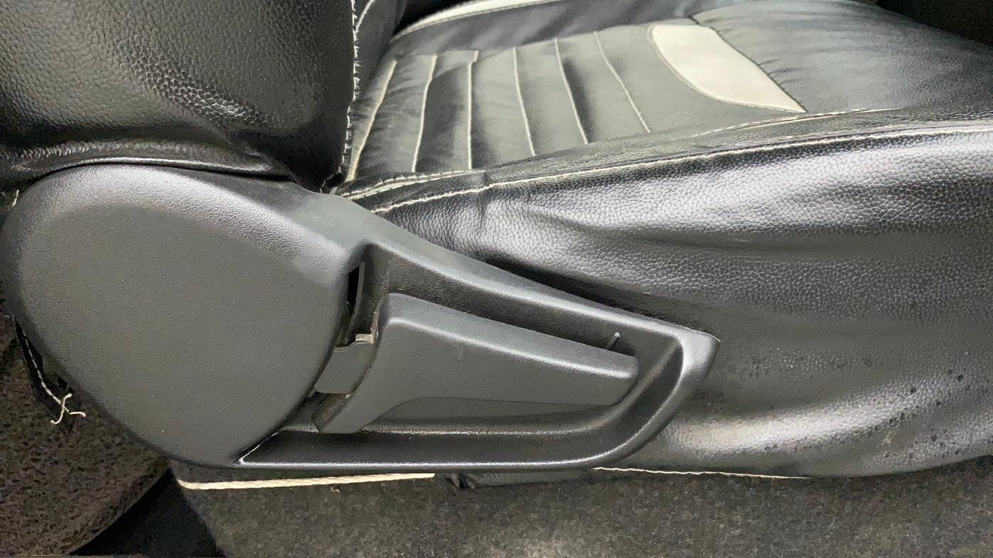 2020 Maruti S PRESSO VXI PLUS AMT, Petrol, Automatic, 47,874 km, Driver Side Adjustment Panel