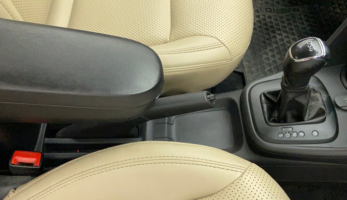 2018 Skoda Rapid AMBITION 1.5 TDI AT, Diesel, Automatic, 92,475 km, Gear Lever