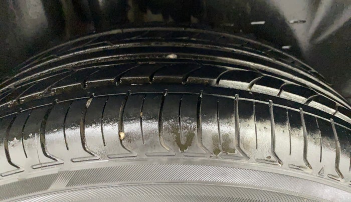 2018 Skoda Rapid AMBITION 1.5 TDI AT, Diesel, Automatic, 92,475 km, Right Rear Tyre Tread