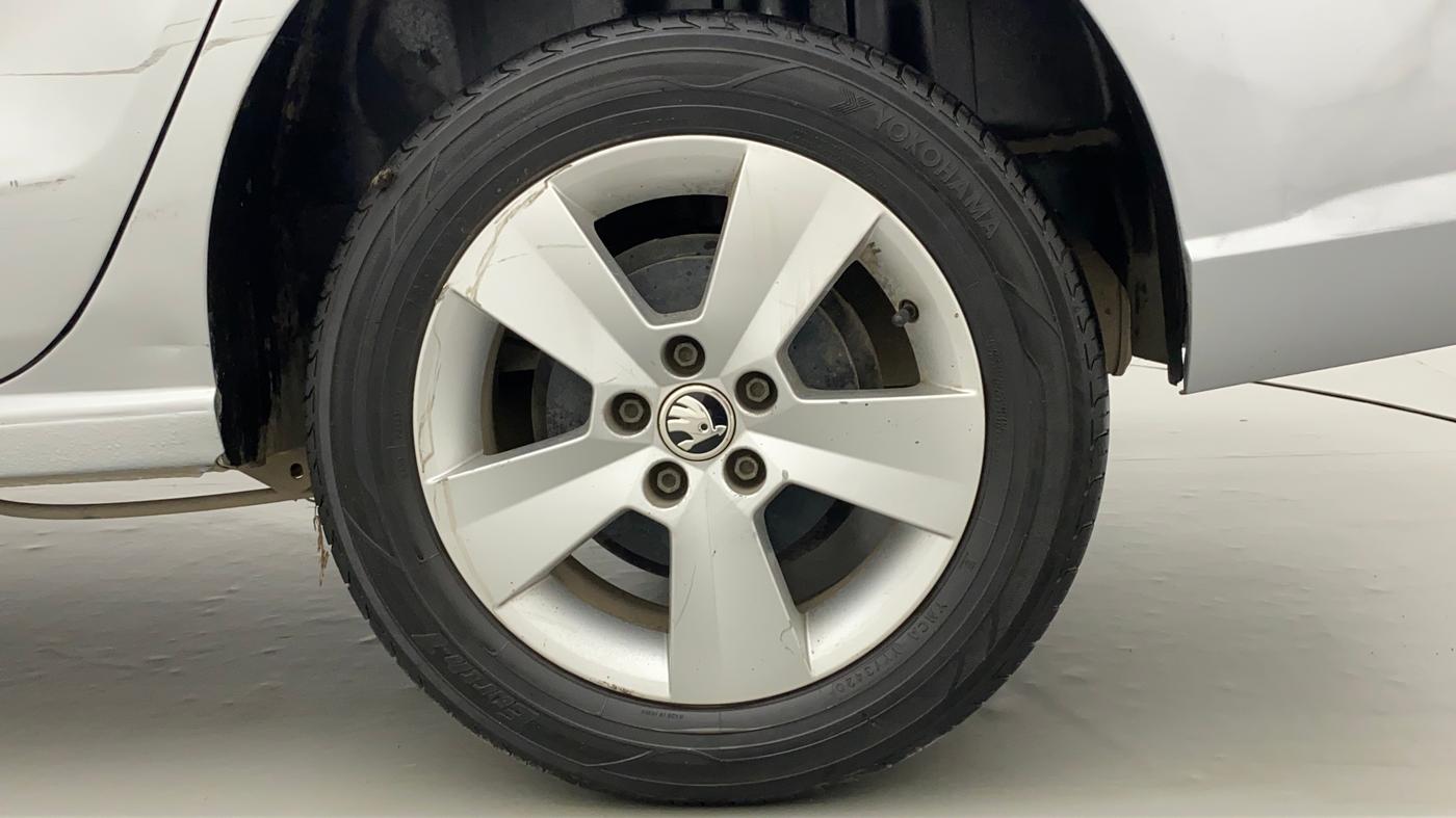 2018 Skoda Rapid AMBITION 1.5 TDI AT, Diesel, Automatic, 92,475 km, Left Rear Wheel