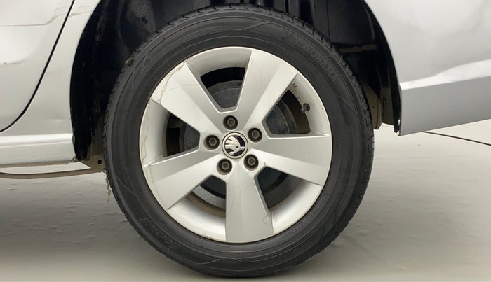 2018 Skoda Rapid AMBITION 1.5 TDI AT, Diesel, Automatic, 92,475 km, Left Rear Wheel