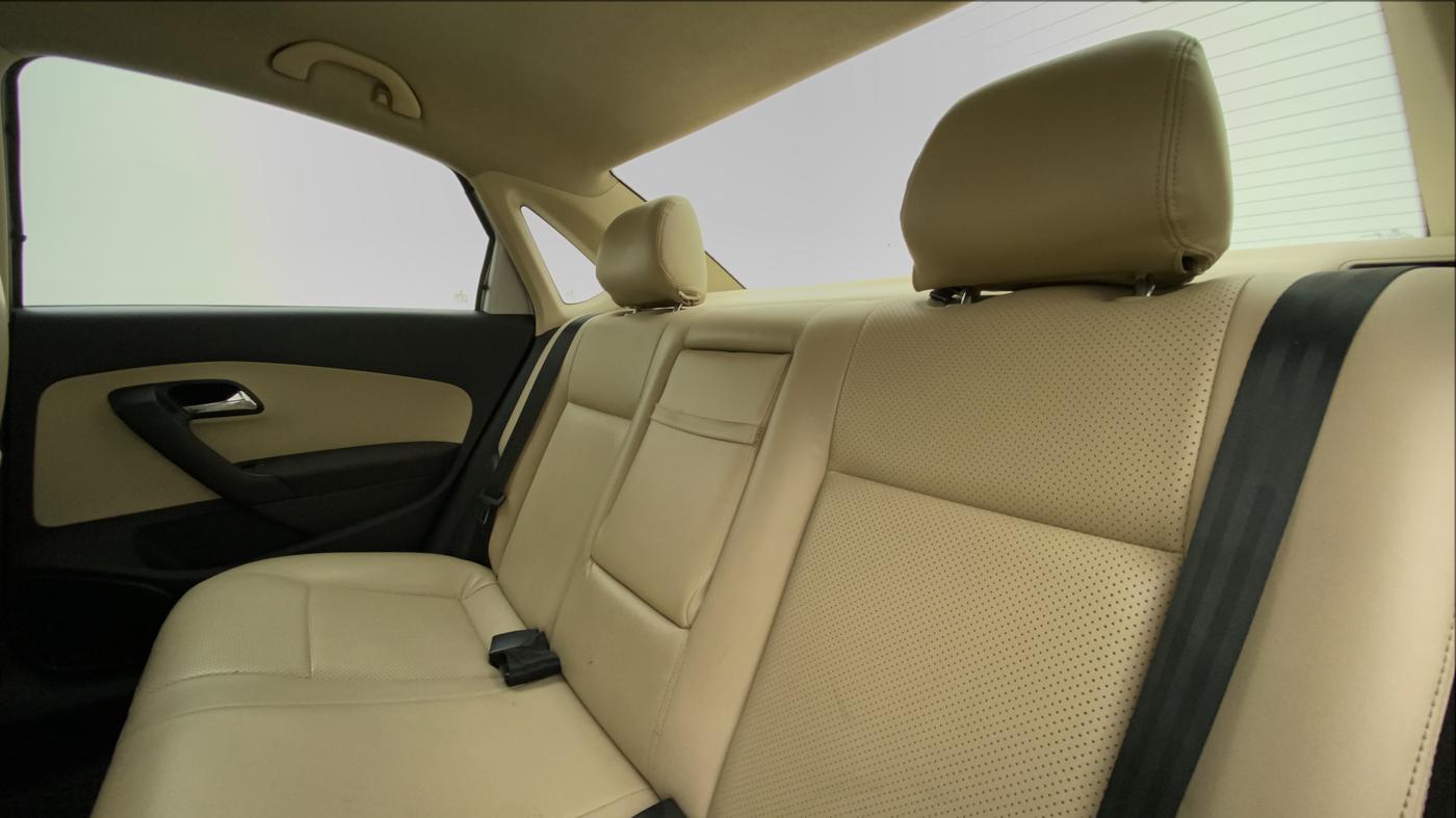2018 Skoda Rapid AMBITION 1.5 TDI AT, Diesel, Automatic, 92,475 km, Right Side Rear Door Cabin