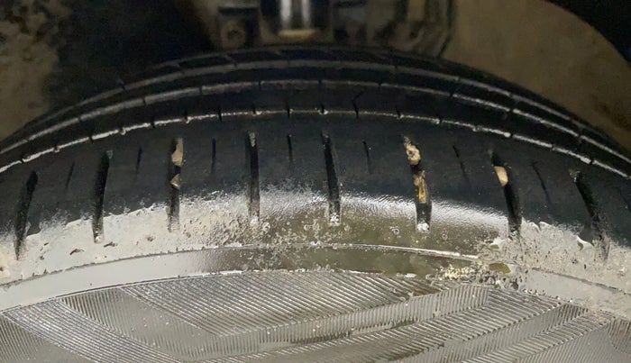 2018 Skoda Rapid AMBITION 1.5 TDI AT, Diesel, Automatic, 92,475 km, Left Front Tyre Tread