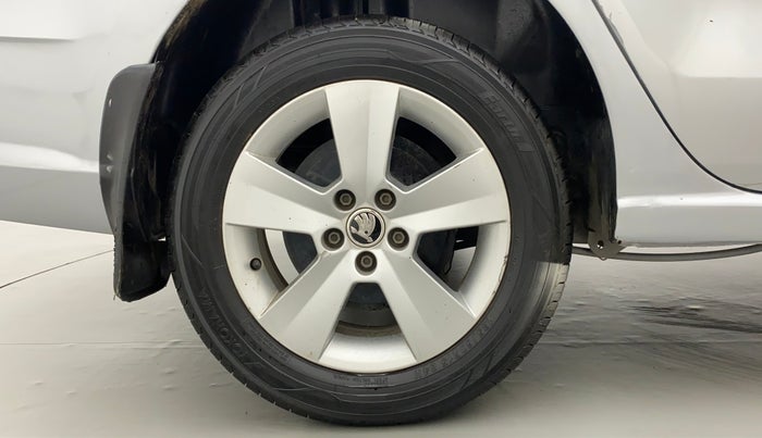 2018 Skoda Rapid AMBITION 1.5 TDI AT, Diesel, Automatic, 92,475 km, Right Rear Wheel