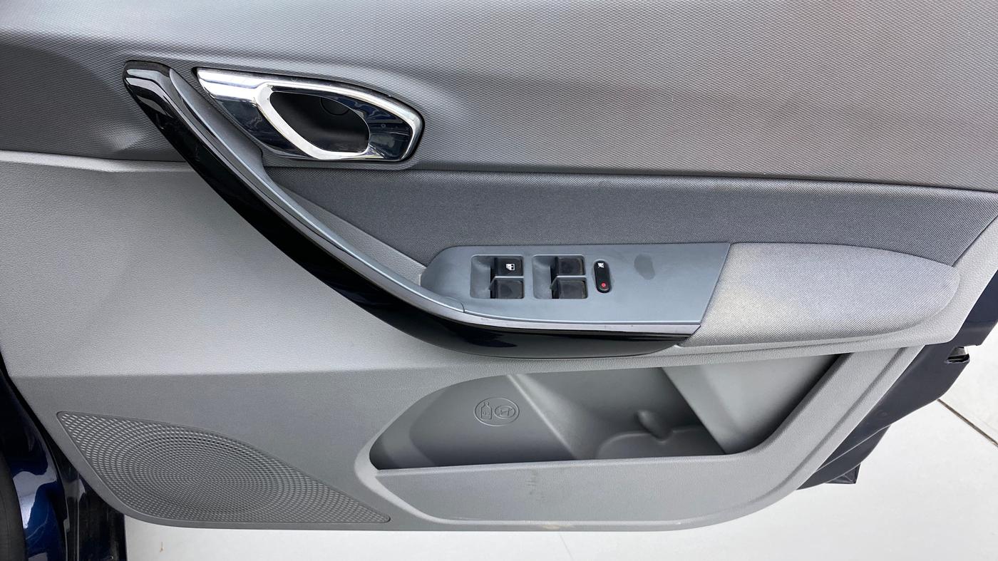 2021 Tata TIGOR XZA PLUS PETROL, Petrol, Automatic, 12,277 km, Driver Side Door Panels Control