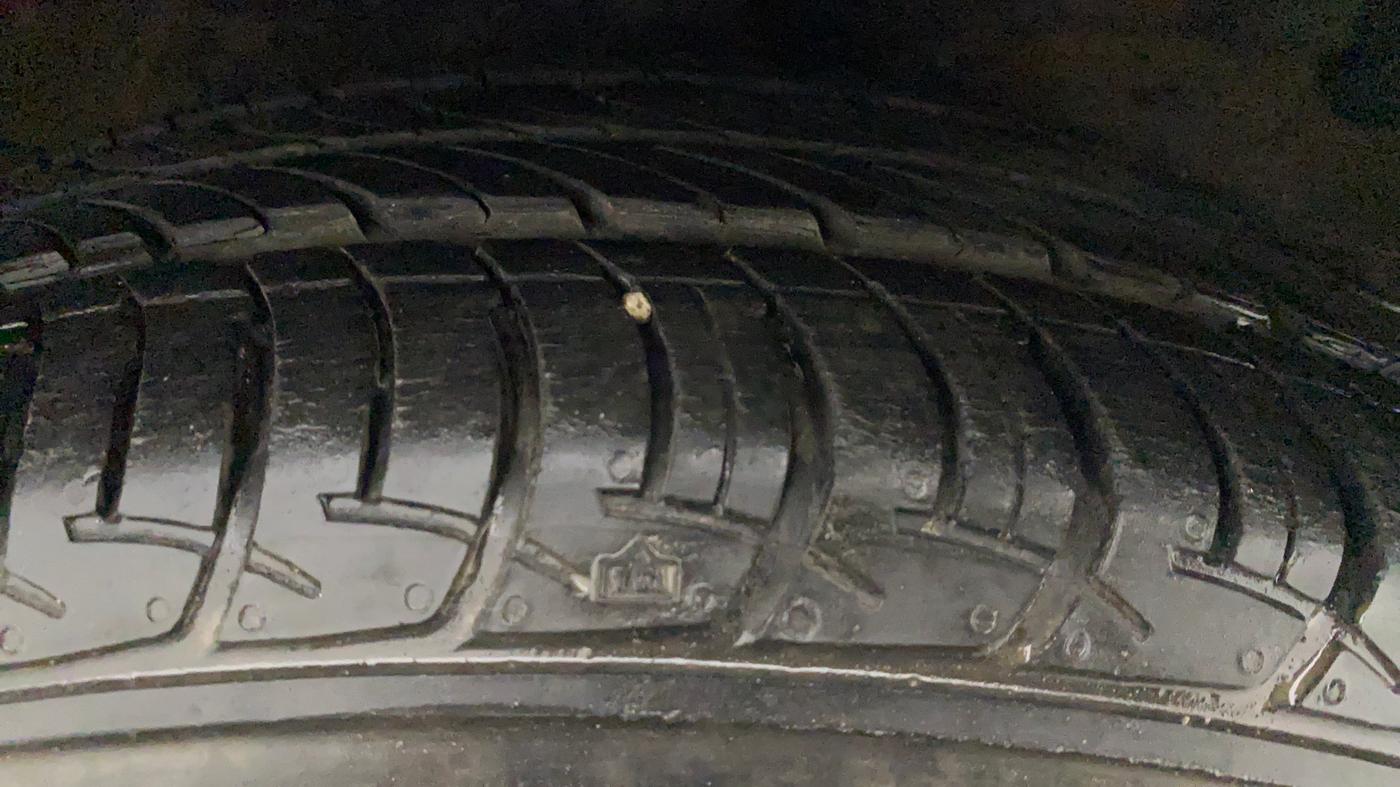 2018 Maruti Celerio ZXI (O), Petrol, Manual, 25,805 km, Left Front Tyre Tread