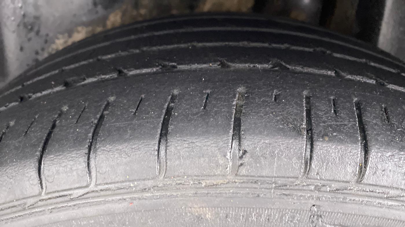 2018 Maruti Ciaz 1.4 S, Petrol, Manual, 54,898 km, Left Rear Tyre Tread