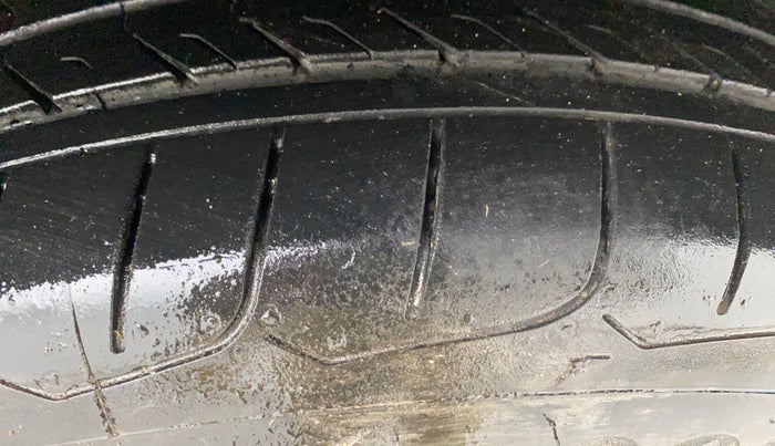 2018 Hyundai Verna 1.6 EX VTVT AT, Petrol, Automatic, 74,022 km, Right Front Tyre Tread