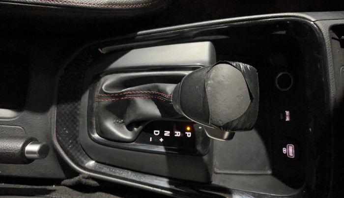 2020 KIA SONET GTX PLUS 1.0 DCT, Petrol, Automatic, 29,298 km, Gear Lever