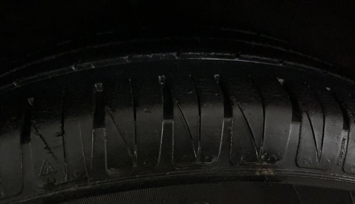 2020 KIA SONET GTX PLUS 1.0 DCT, Petrol, Automatic, 29,298 km, Right Rear Tyre Tread