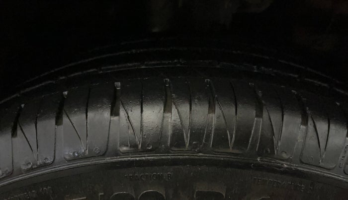 2020 KIA SONET GTX PLUS 1.0 DCT, Petrol, Automatic, 29,298 km, Left Front Tyre Tread