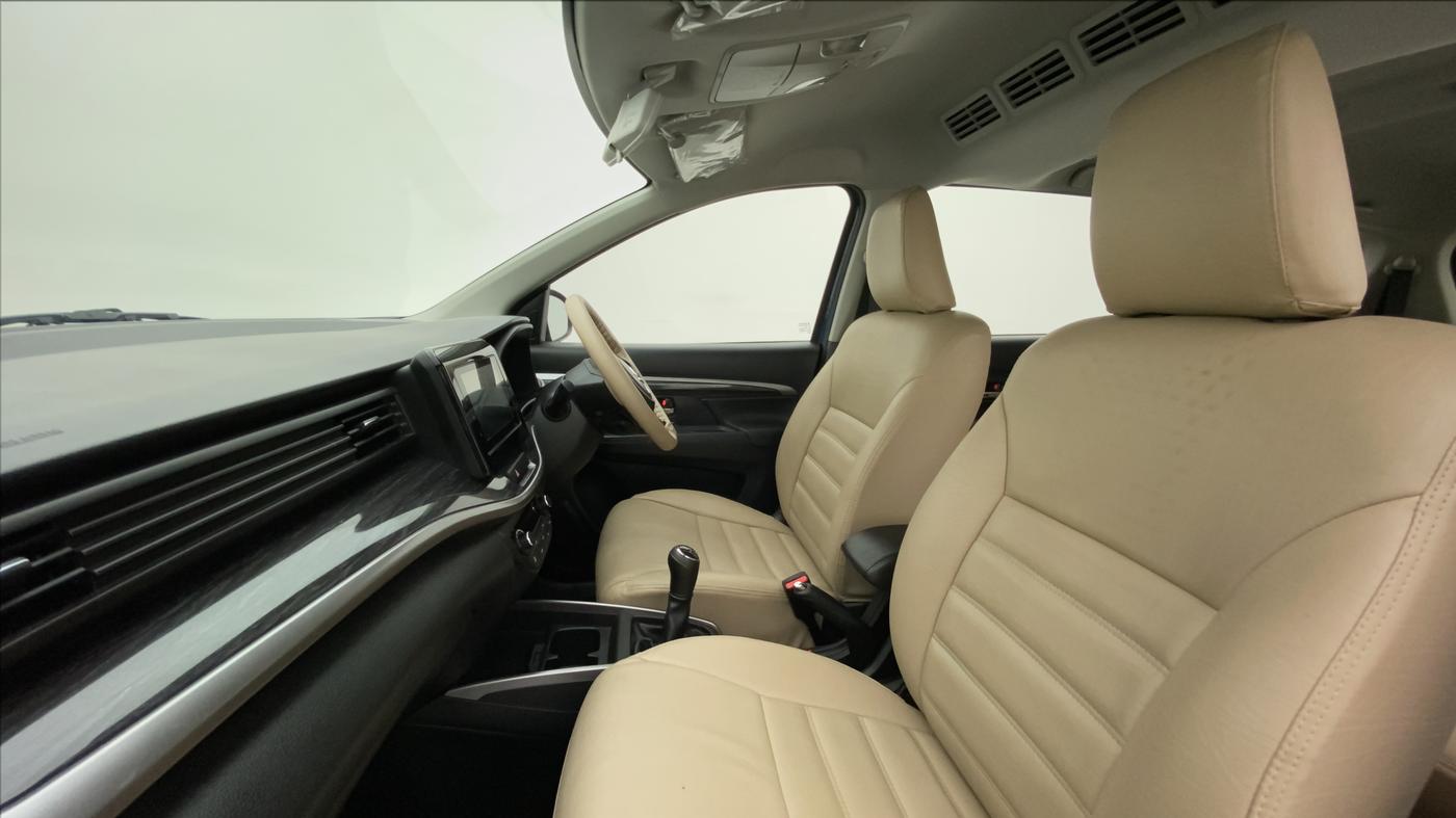 2020 Maruti XL6 ZETA SHVS, Petrol, Manual, 8,266 km, Right Side Front Door Cabin