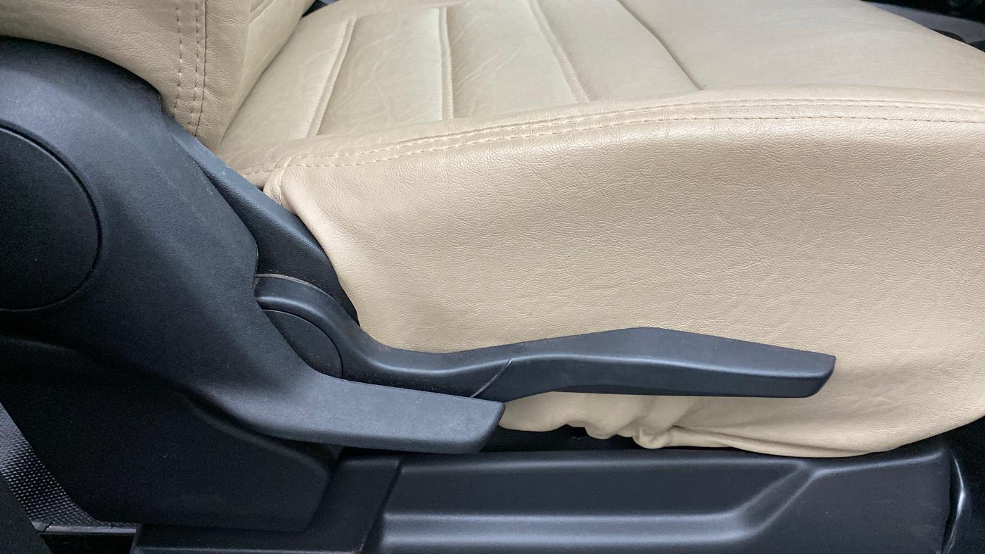2020 Maruti XL6 ZETA SHVS, Petrol, Manual, 8,266 km, Driver Side Adjustment Panel