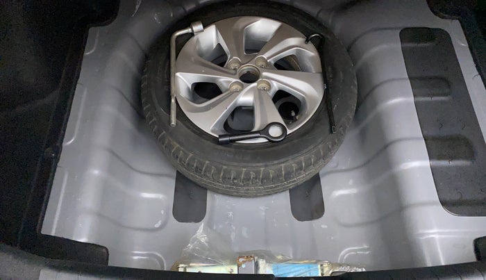 2018 Hyundai Xcent SX 1.2, Petrol, Manual, 22,619 km, Spare Tyre