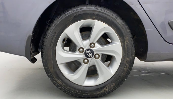 2018 Hyundai Xcent SX 1.2, Petrol, Manual, 22,619 km, Right Rear Wheel