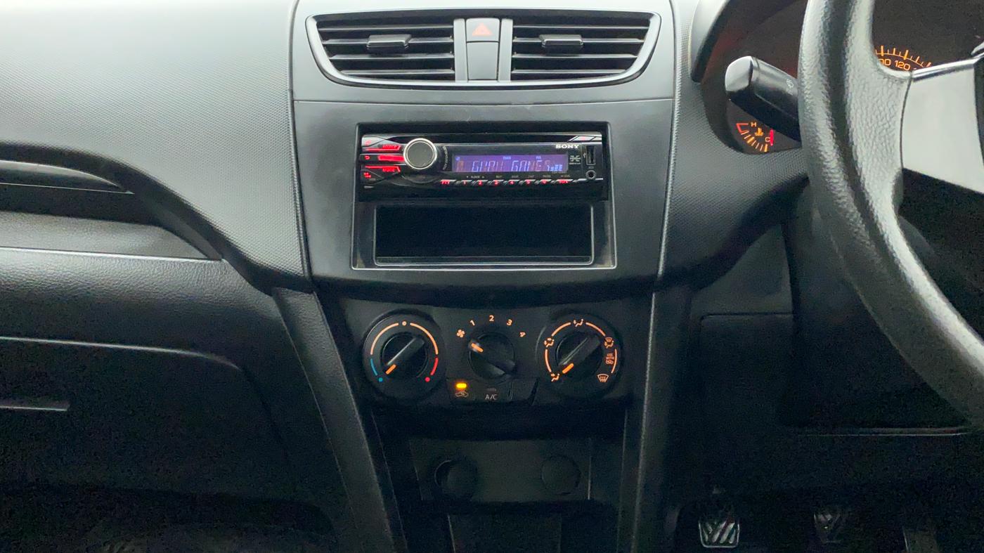 2012 Maruti Swift LXI, Petrol, Manual, 52,991 km, Air Conditioner
