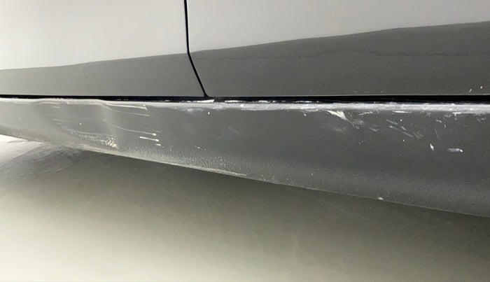 2012 Maruti Swift LXI, Petrol, Manual, 52,991 km, Left running board - Minor scratches