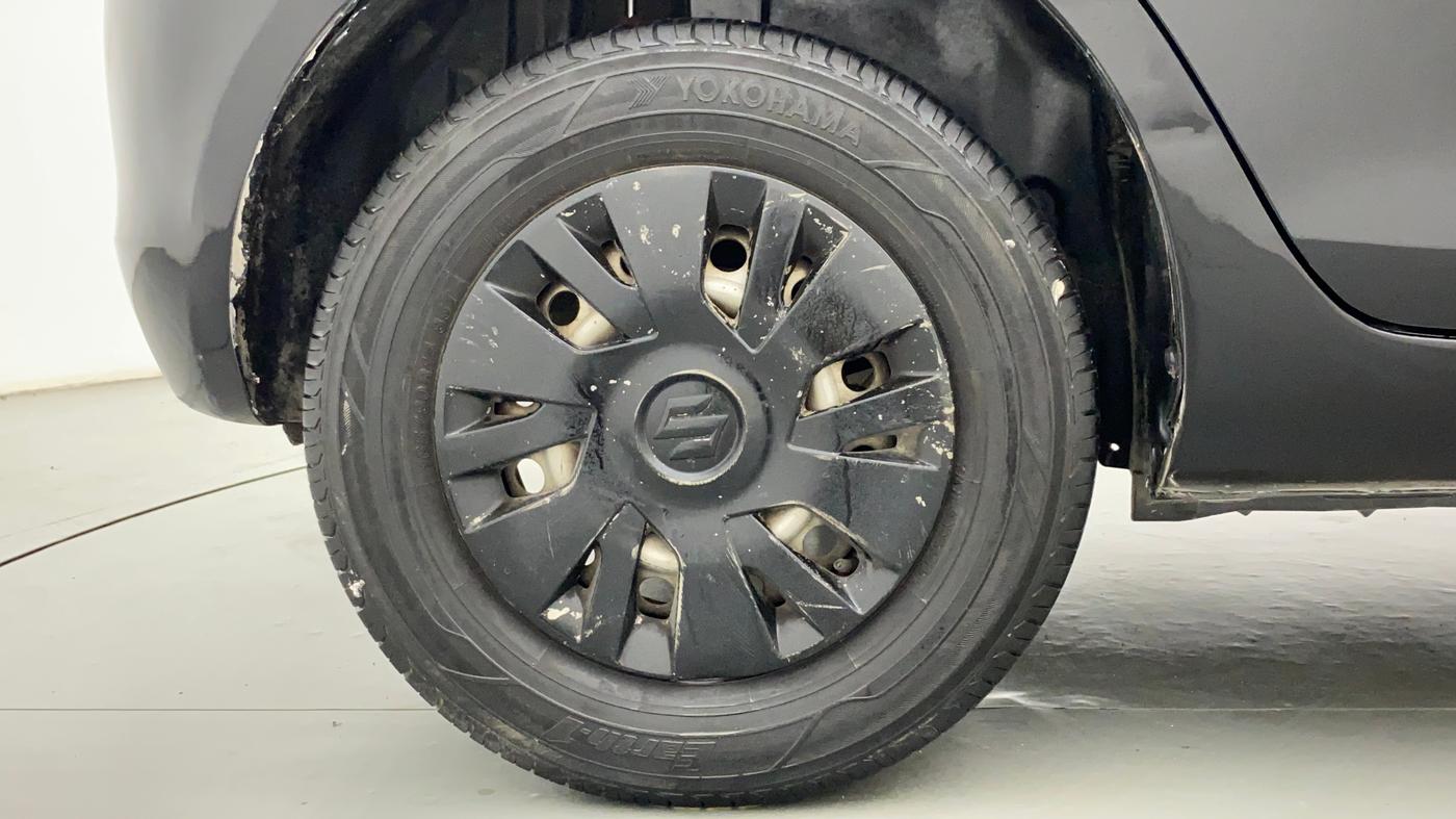 2012 Maruti Swift LXI, Petrol, Manual, 52,991 km, Right Rear Wheel