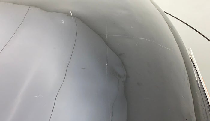 2012 Maruti Swift LXI, Petrol, Manual, 52,991 km, Bonnet (hood) - Minor scratches