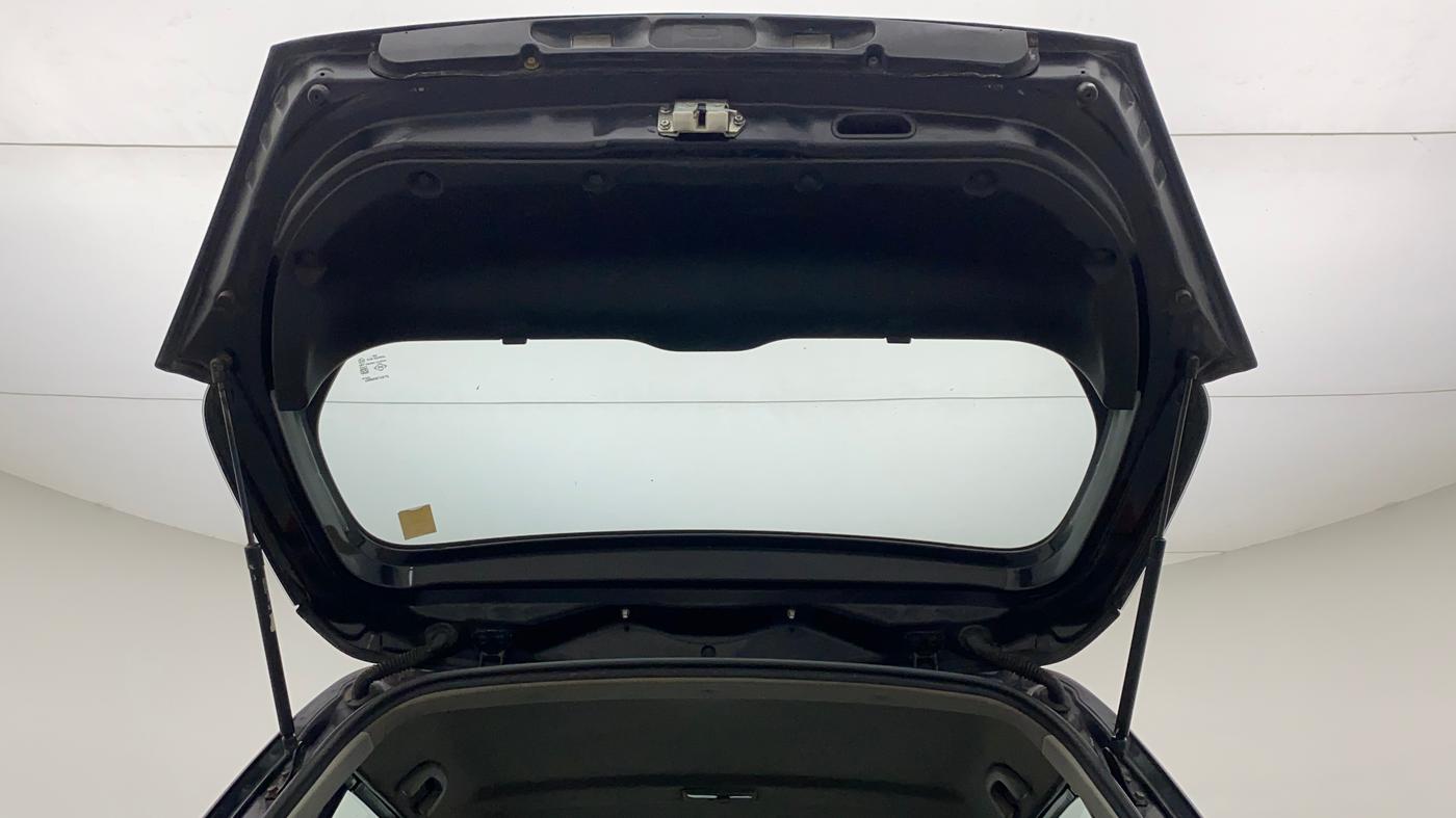 2012 Maruti Swift LXI, Petrol, Manual, 52,991 km, Boot Door Open