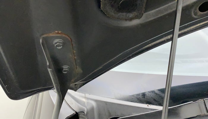 2012 Maruti Swift LXI, Petrol, Manual, 52,991 km, Bonnet (hood) - Slight discolouration
