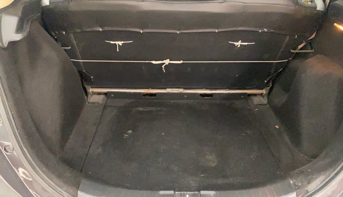 2017 Honda Jazz 1.2L I-VTEC V, Petrol, Manual, 60,049 km, Boot Inside